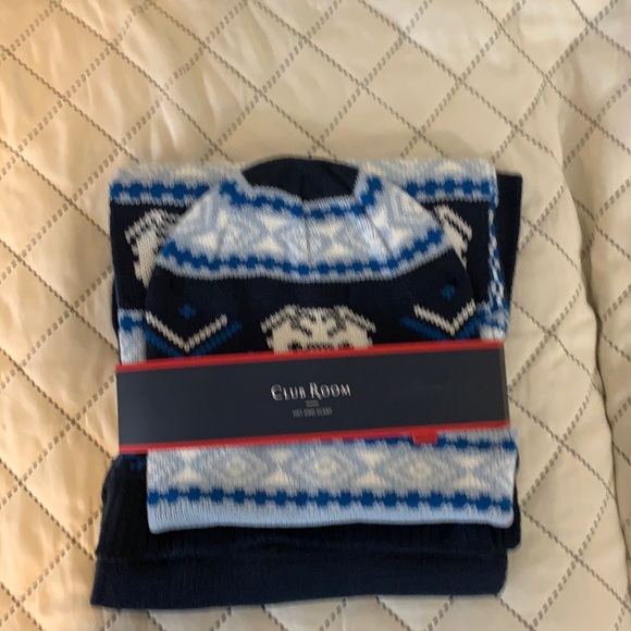 Men’s bulldog hat and scarf set. - Picture 1 of 4